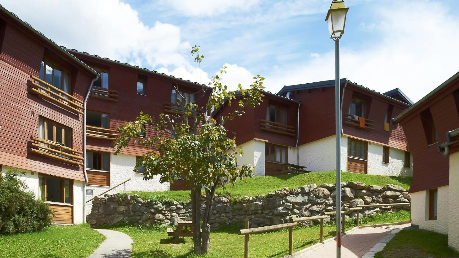 3 Room Apartment 7 People 1 Baby Lanslevillard